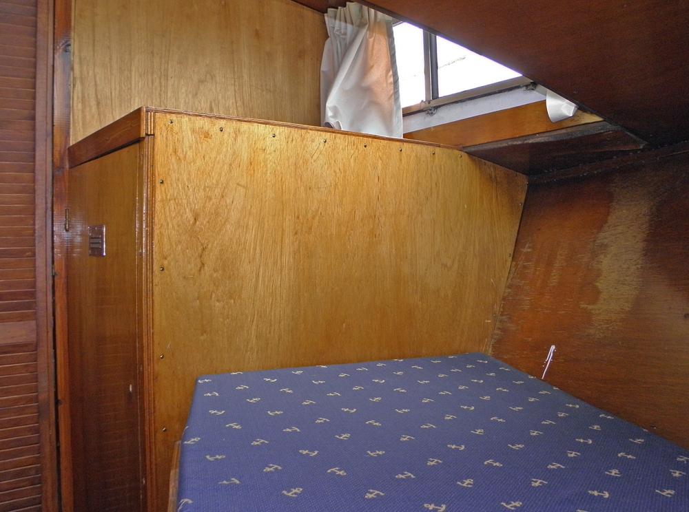 Cabin en avant, H&eacute;bergements